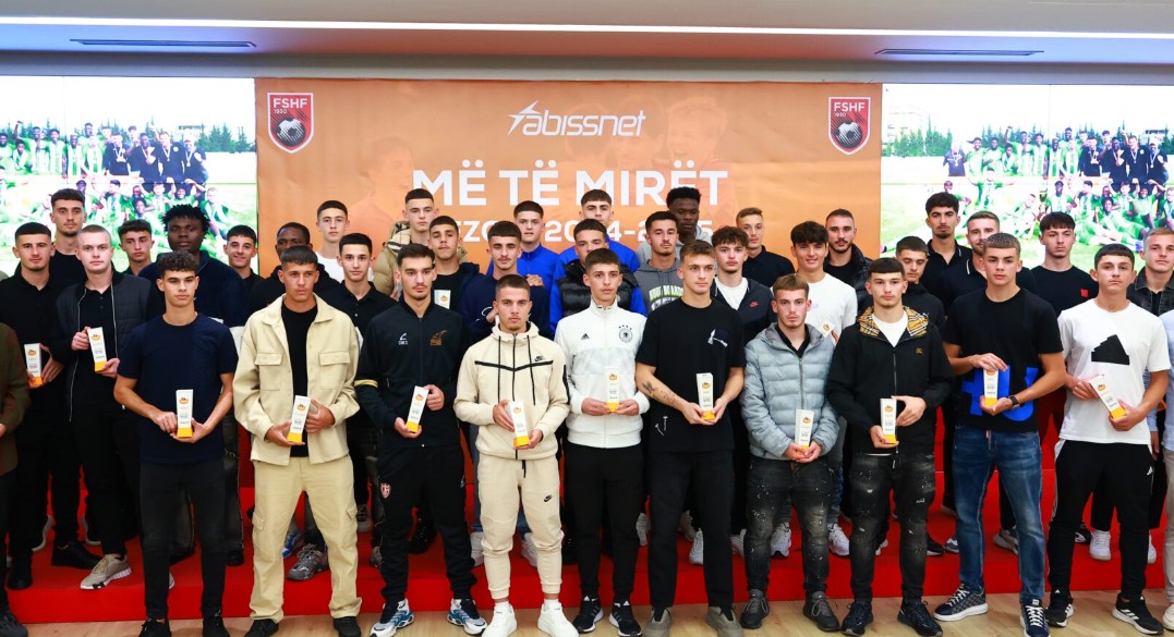 Më të mirët 2024-2025. FSHF & Abissnet nderojnë futbollistët dhe trajnerët më të mirë të moshave