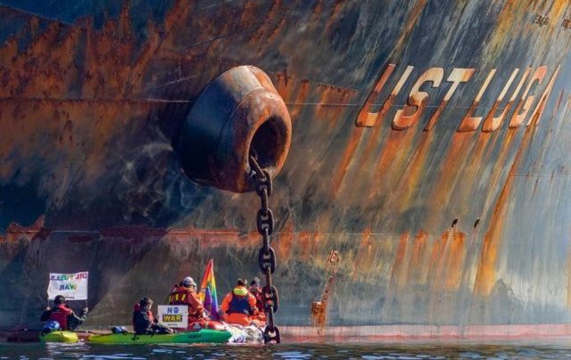 Media ukrainase: Shqipëria po ndihmon Rusinë që të shmangë sanksionet e naftës