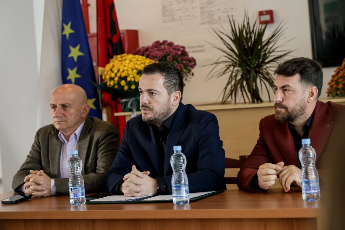 Ministri Salla në Korçë: Mbështetje fermerëve dhe blegtorëve përmes Skemës së Subvencioneve