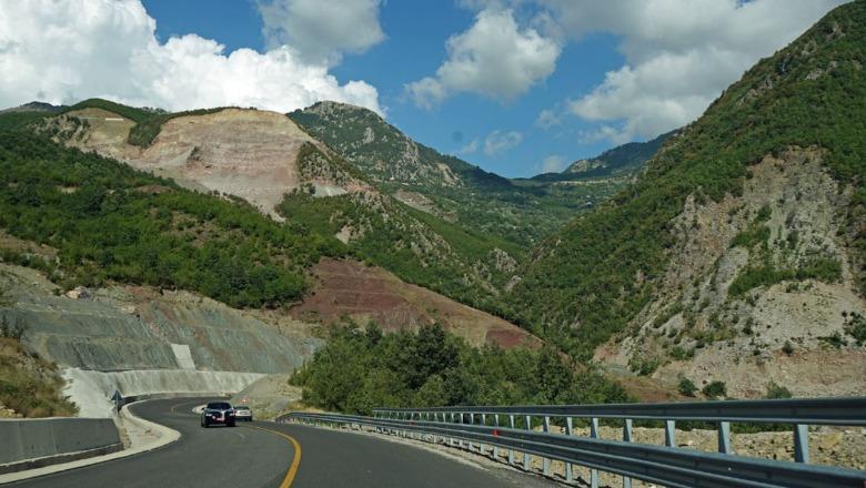 Miratohet fondi shtesë prej 753 mijë lekësh për pronarët që preken nga shpronësimet në ‘Rrugën e Arbrit’