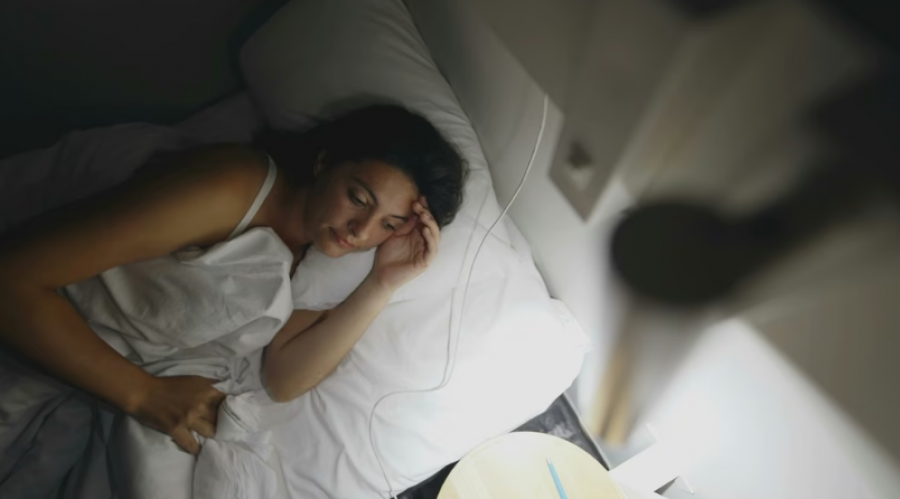 Mjeku mbështet një metodë popullore të gjumit, konsiderohet efektive