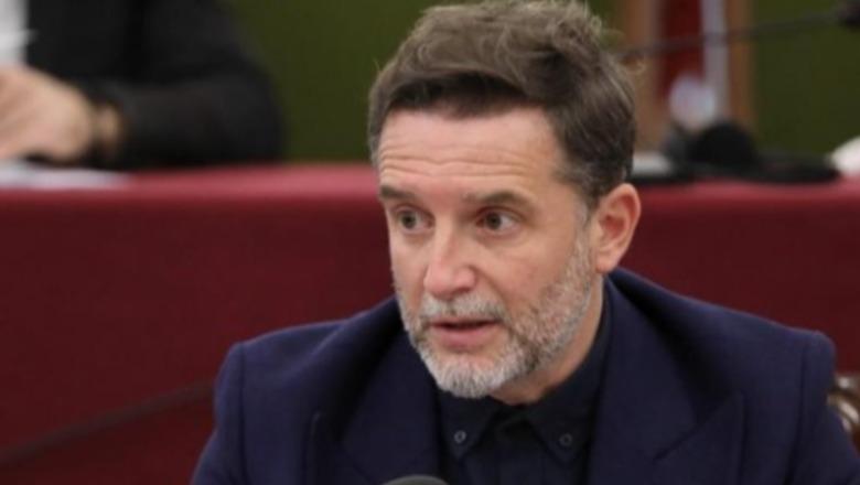 Monopatinat vijojnë të qarkullojnë, Braçe ironizon Koçiun e Prodën: Pikë e zezë, nis e lëre! Mungesa e kurajos për..