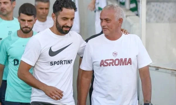 Murinjo i jep “leksione” Amorimit si të shpëtojë nga shkarkimi në krye të Mançester Junajtid