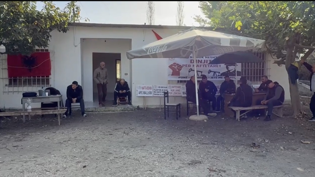 Naftëtarët e Marinzës në ditën e 11-të të grevës: “Po mbijetojmë me shpirt ndër dhëmbë”