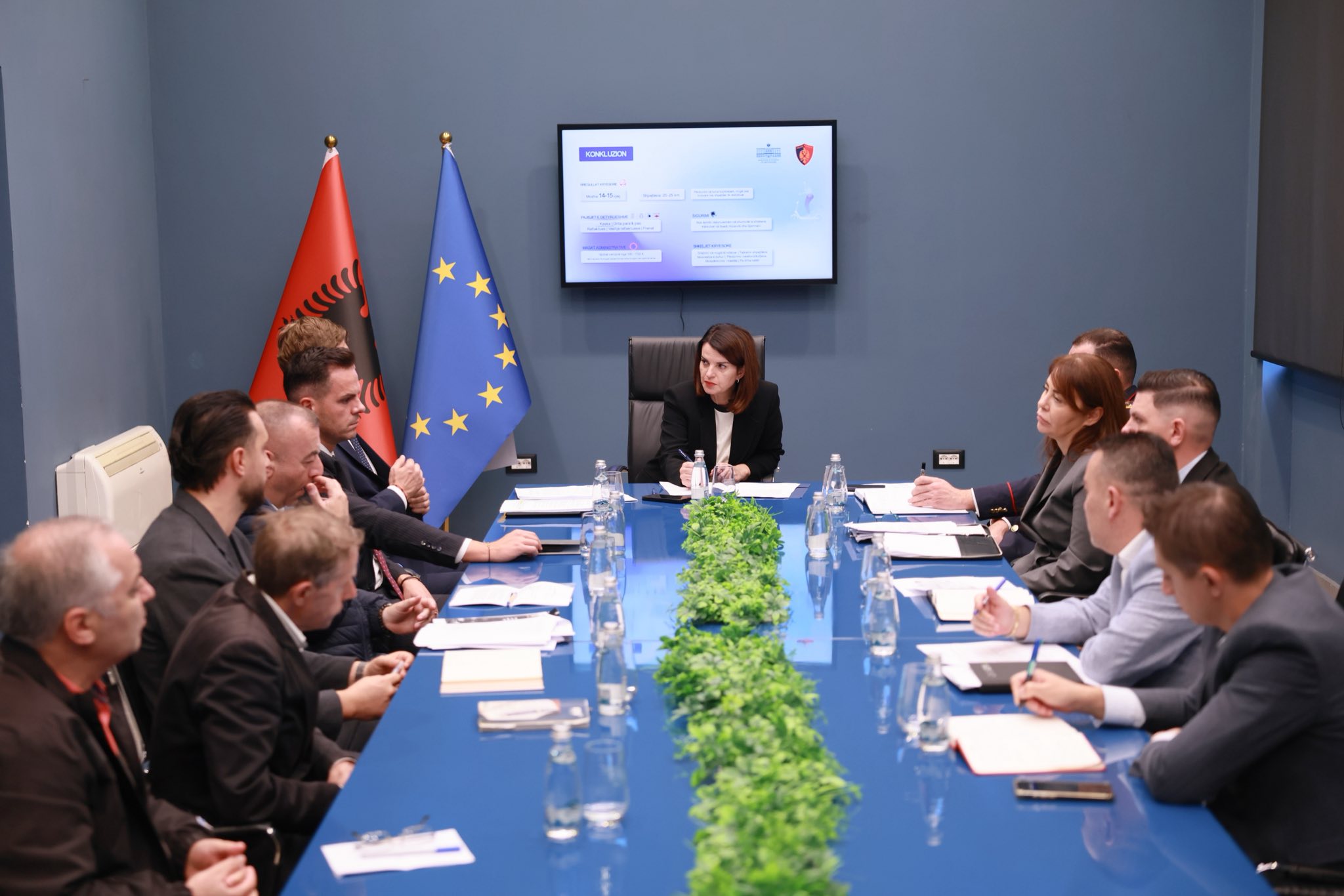 Ndalimi i monopatinave elektrike, vendimi në fuqi deri në krijimin një kuadri të qartë ligjor