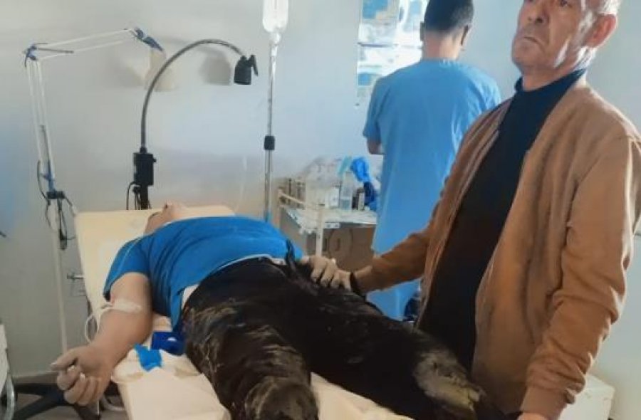 Në mbështetje të grevistëve/ Humb ndjenjat punonjësi i naftës në Marinzë