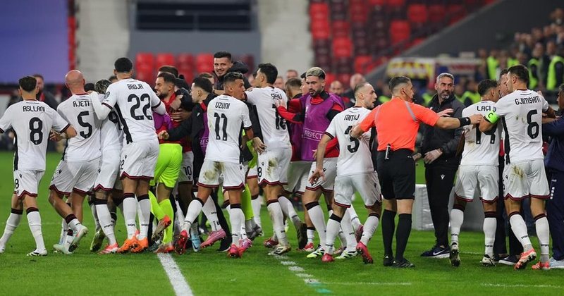 Nëse Shqipëria mban vendin e dytë në grup, çfarë ndodh në fazën Play Off për Botërorin