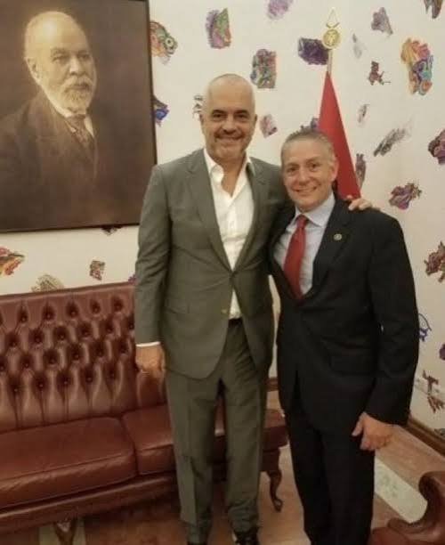 New York Times: Edi Rama është figura kyçe në aferën korruptive me McGonigal