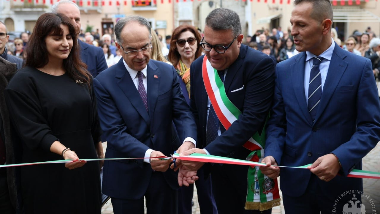 Nga nderimi për Skënderbeun te homazhi për Ibrahim Kodrën/ Presidenti Begaj viziton komunat arbëreshe të Krahinës së Molises