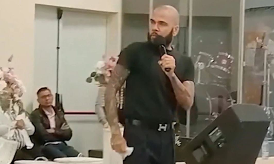 Nga skandalet te shpëtimi shpirtëror: Ish-futbollisti i Barcelonës Dani Alves tregon rrugën e tij të re