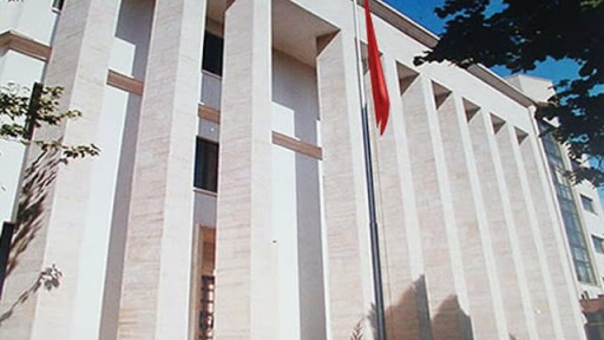 Nis mbledhja e jashtëzakonshme e gjyqtarëve, mbajnë një minutë heshtje për kolegun e vrarë Astrit Kalaja