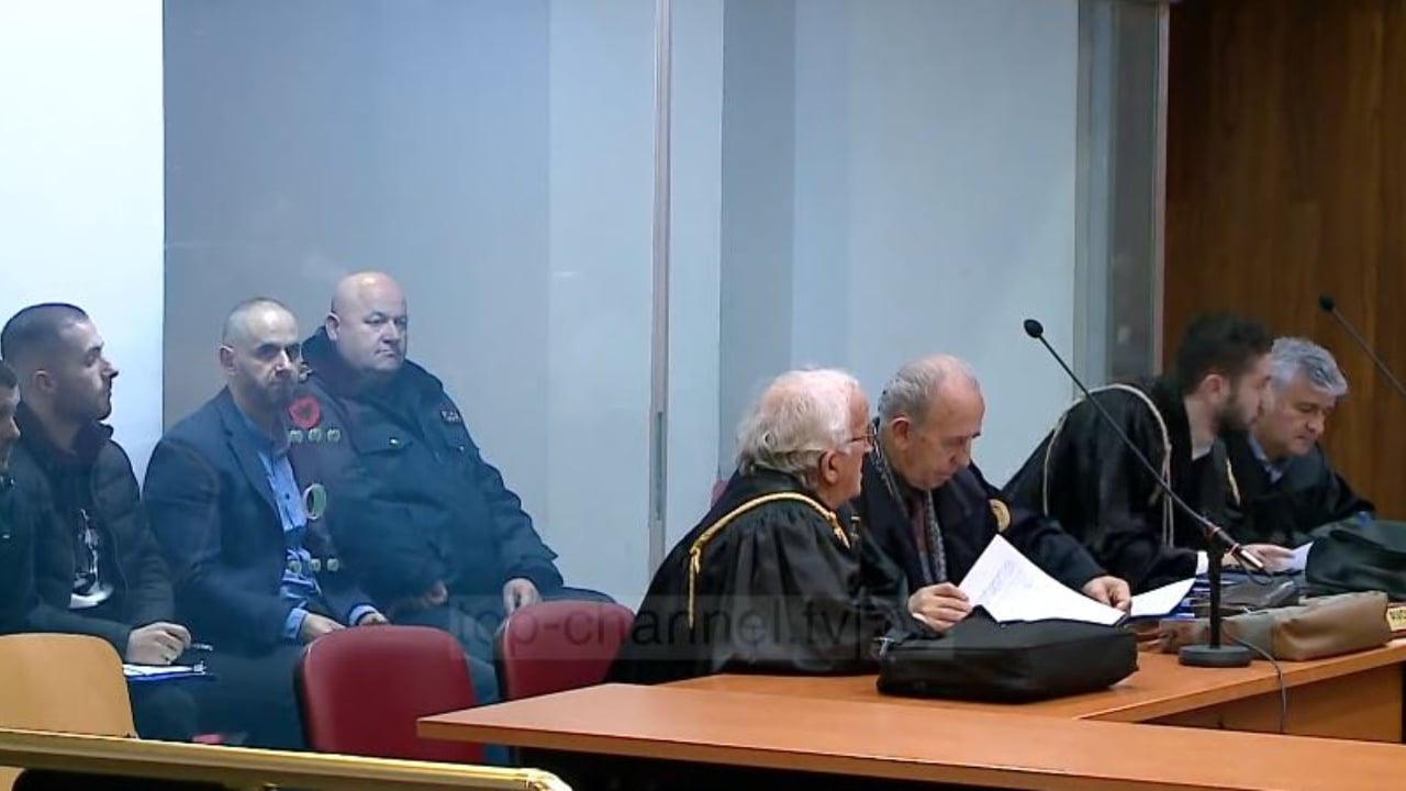 Një nga të burgosurit preu damarët, Arbër Çekaj dhe Fatmir Pjetri nisën realizimin e planit të arratisjes: Momenti i ajrimit…