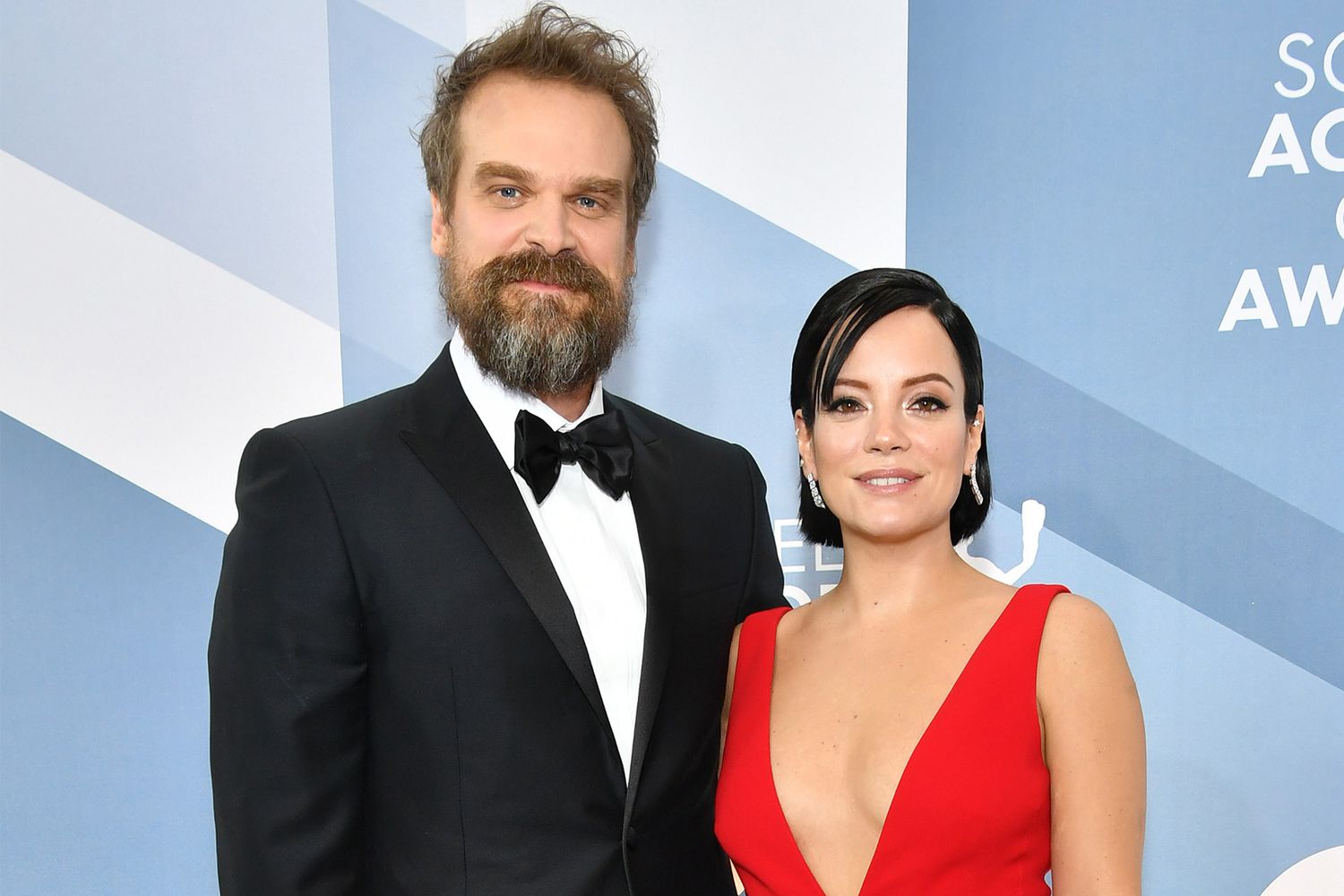 Një pasqyrë intime: albumi i ri i Lily Allen pas marrëdhënies me David Harbour