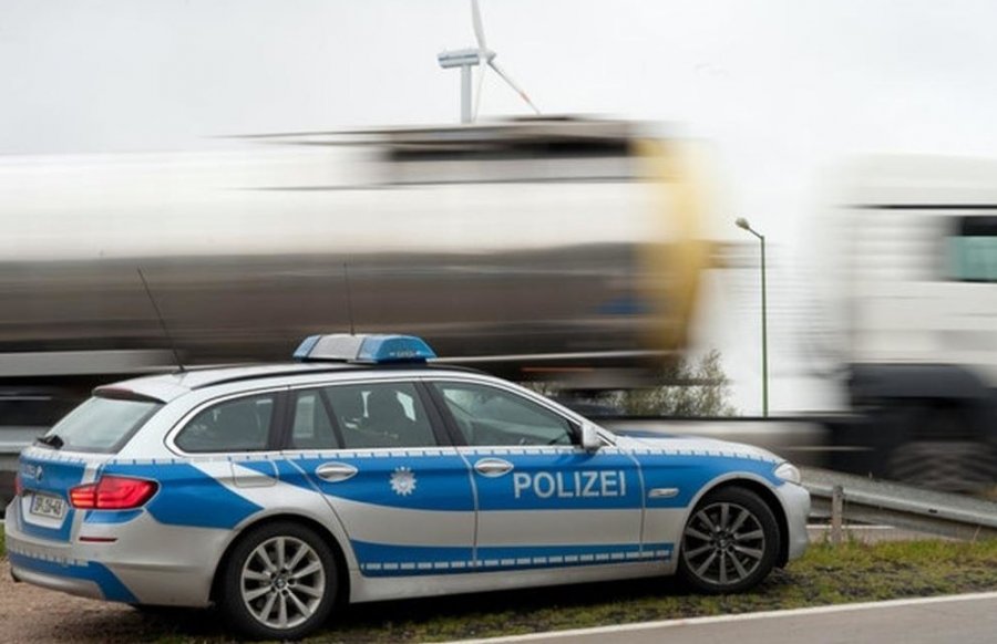 Një skenar si në filma/ Çfarë fshihet pas grabitjes misterioze të autobusit shqiptar në Gjermani?