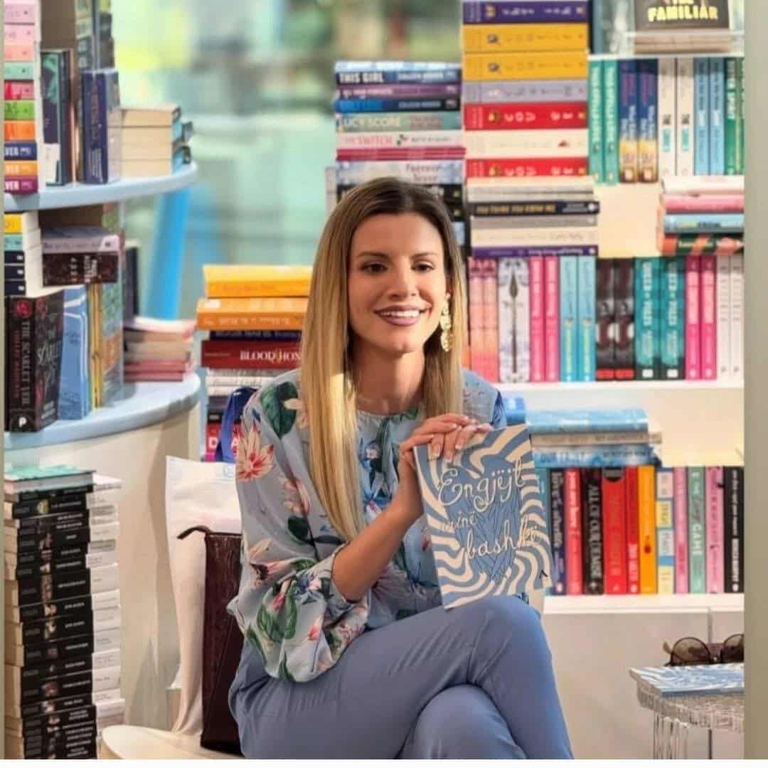 “Njerëzore”, poezi nga Anila Kruti