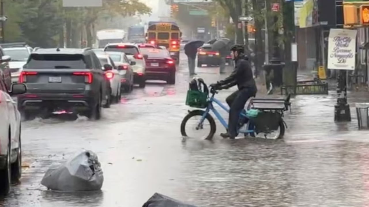 Nju Jork mbulohet nga uji, dy të vdekur nga reshjet e dendura të shiut