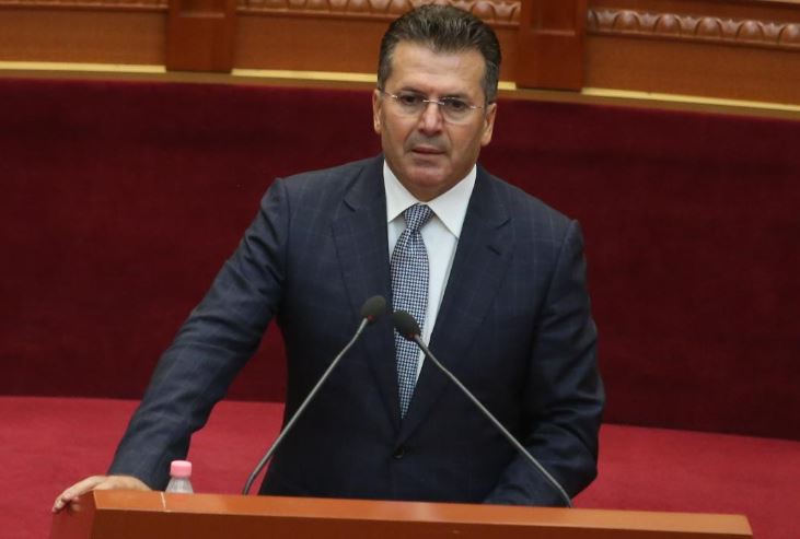 “Nuk jemi të punësuar në Kuvend”, Mediu: Ja pse duhen ngritur Komisionet Hetimore