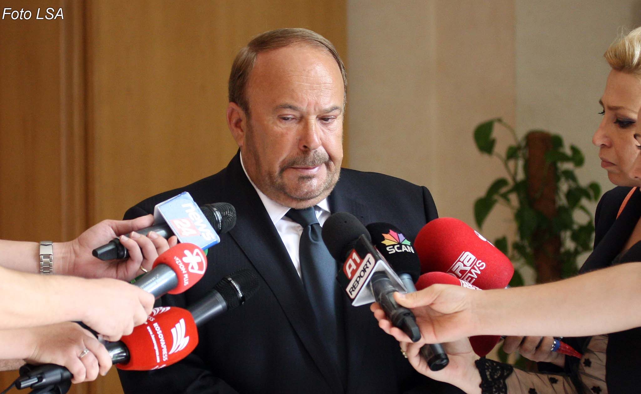 “Nuk merrej asnjë vendim pa pyetur bazën”, ish-ministri: PS-ja e Nanos nuk vjen më! E demokratizoi dhe…