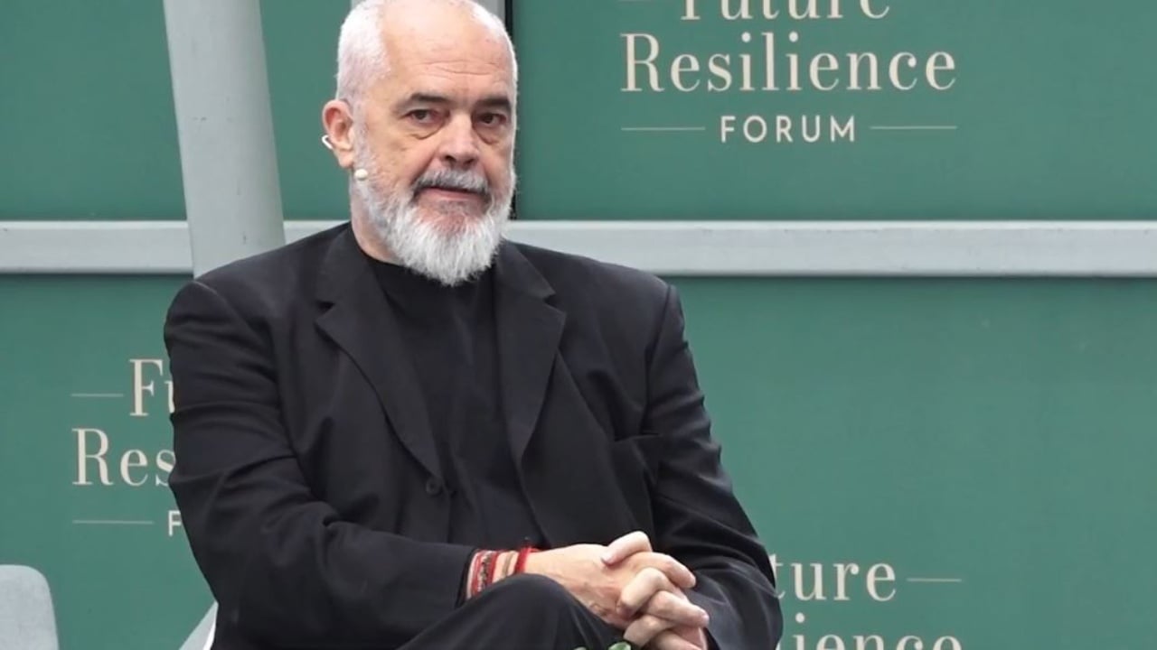 “Nuk na merr malli për Putinin”/ Rama: Në komunizëm, i cilësuam sovjetikët si tradhtarë. Ishim të vetmit që nuk e braktisëm Stalinin