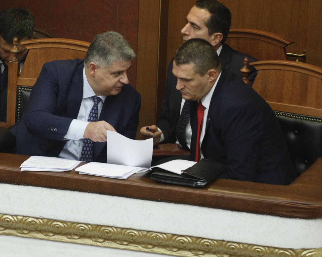 Opozita “bombardon” Dumanin, 57 pyetje që presin përgjigjet e kreut të SPAK! Më pak të interesuar për ILD-në