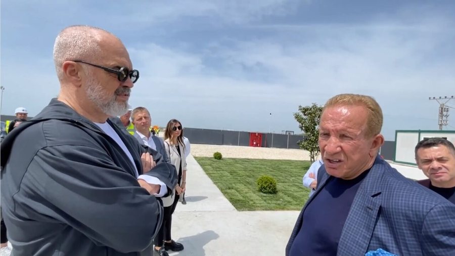 Pacolli sheh komplot ndaj tij në Shqipëri