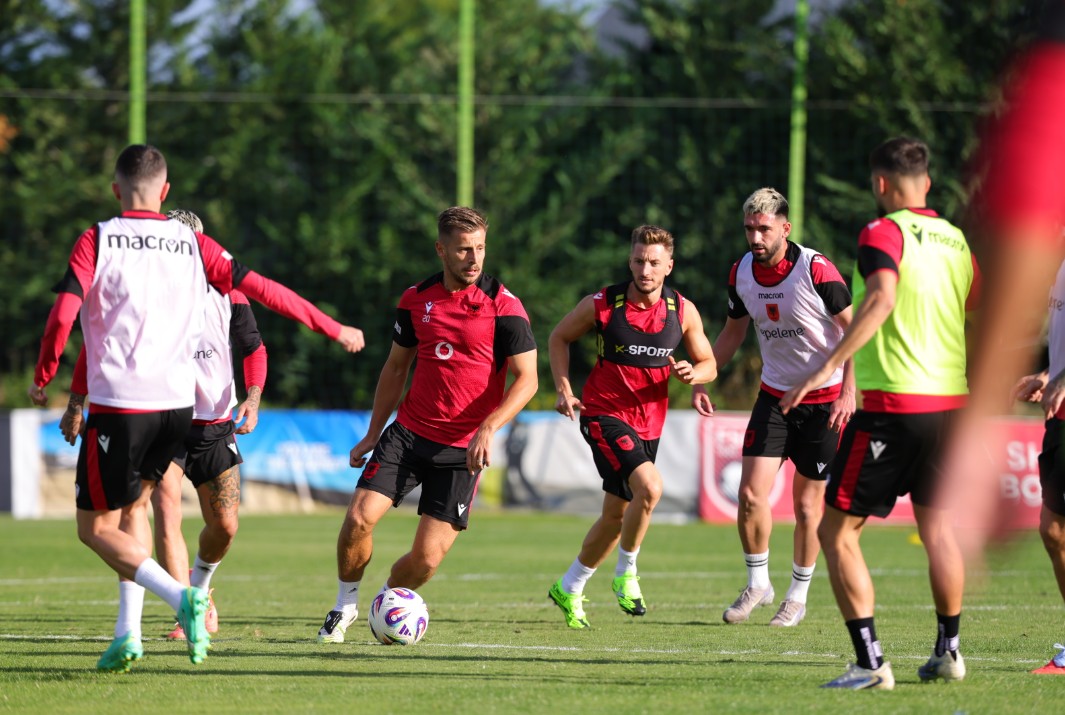 Pajaziti mungon ndaj Serbisë, Sylvinho fton lojtarin e dalë nga Superiorja