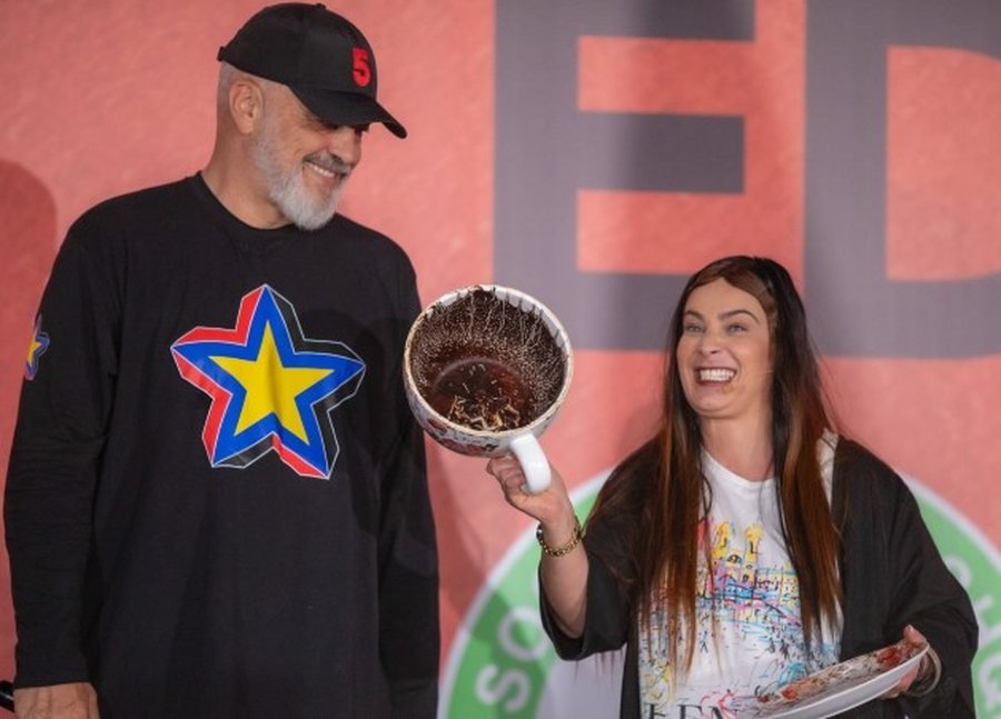 Para 5 muajsh shtinte fall për Ramën, aktorja e humorit bëhet e ‘pavarur’: Kandidoj në Tepelenë