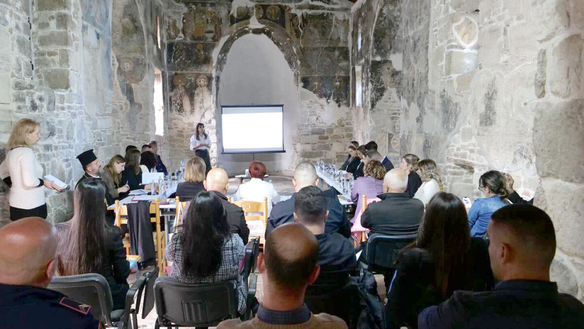 Parandalimi i trafikimit të paligjshëm të objekteve kulturore, specialistë e ekspertë mblidhen në takim në Apoloni   