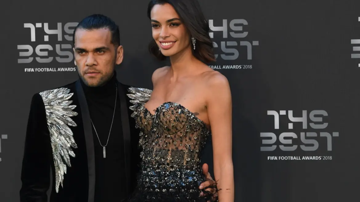 Pas lirimit nga burgu, Dani Alves bëhet sërish baba