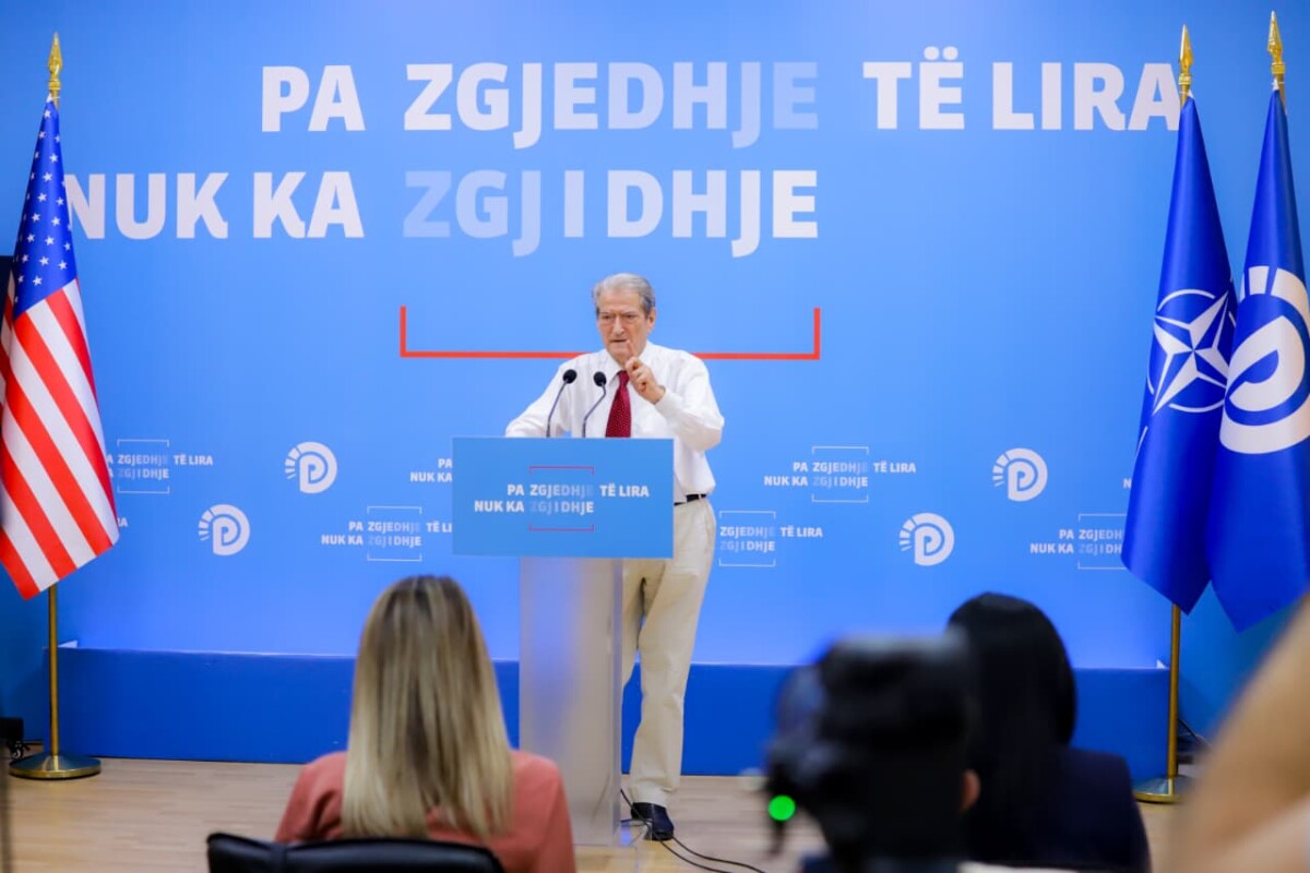 Pazaret, ja pse Sali Berishën nuk e shpëton karta anti-Soros, si i fali manjatit Fondacionin Besa nëpërmjet Bodes…