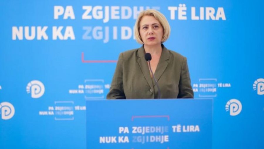 PD: Arsimi i lartë në kolaps – Universitetet shqiptare po boshatisen, qeveria po e shkatërron në heshtje