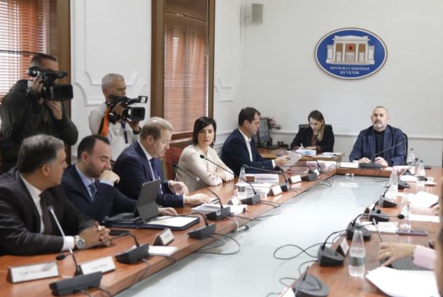 PD kërkon te “Ligjet” shkarkimin e Presidentit/ Deputeti rendit argumentet: Ja shkeljet që ka bërë Begaj