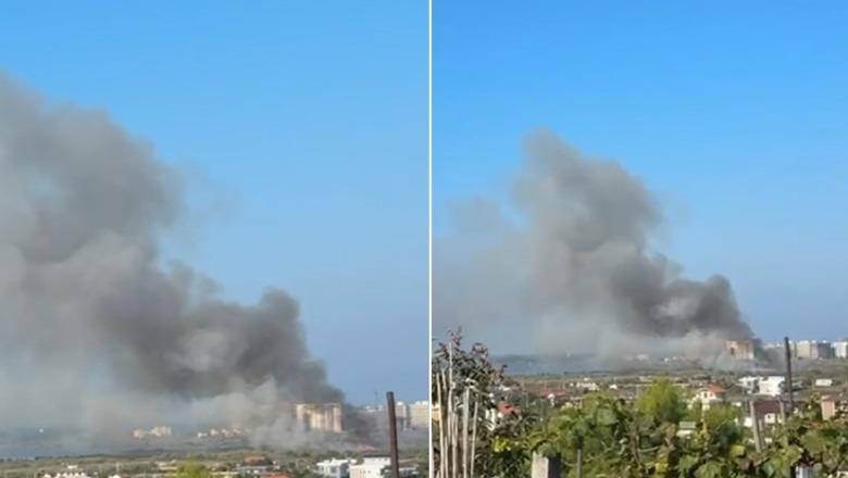 Përfshihet nga flakët Shëngjini/ Tymi mbulon zonën, banorët të shqetësuar nga situata…