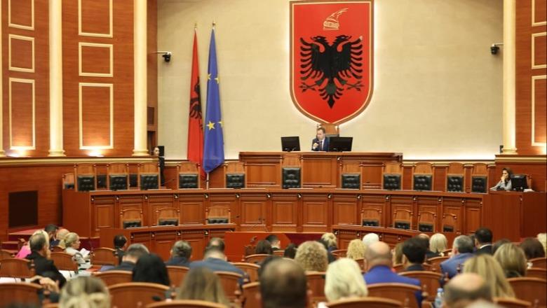 Përplasjet në Kuvend, socialistët kërkojnë përjashtimin e Bardhit për 30 ditë: Ofendoi Peleshin