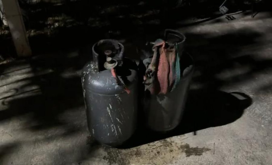 Po bënte raki, shpërthejnë bombulat e gazit, digjet magazina e lokalit në Ishull Lezhë