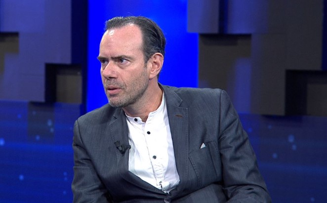 “Po ju dikton Rama kalendarin antikushtetues”/ Gazetari ngre tonet: PD në koma, Binaj pa program