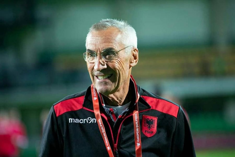 “Po kush janë të rinjtë e Silvinjos, Gjimshiti me Ajetin”?!Reja: Asllani po firmoste me Italinë dhe Mitaj me Greqinë, unë i solla te Shqipëria