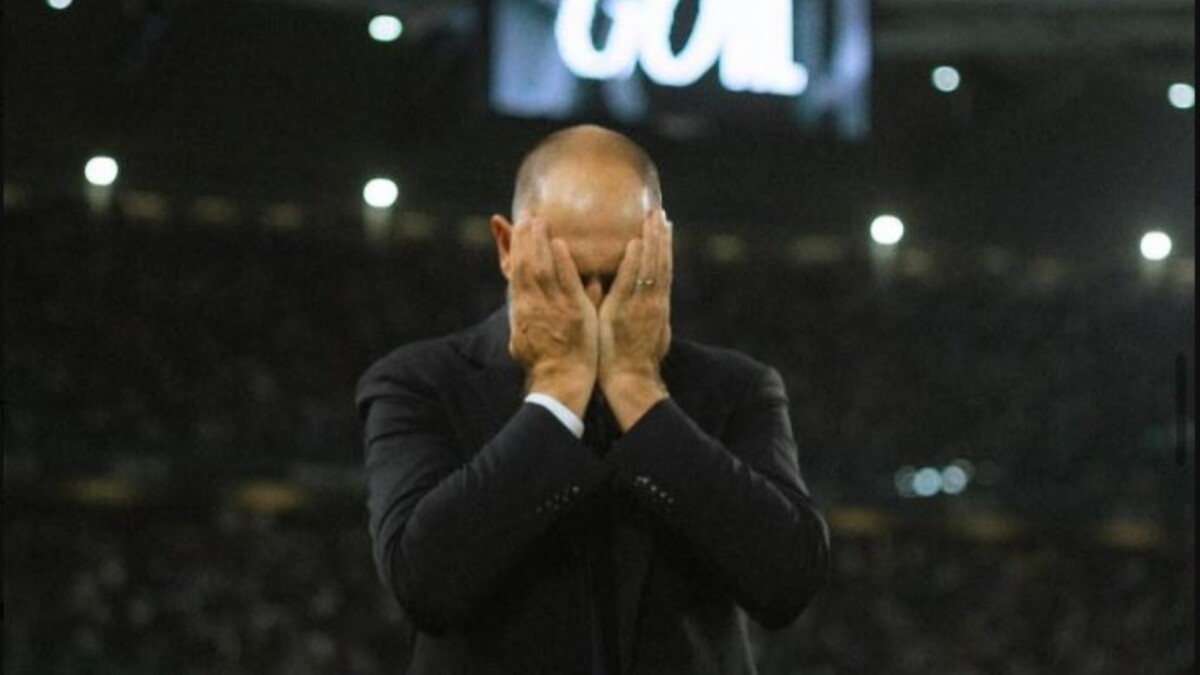 Prapaskenat e shkarkimit të trajnerit të njohur: Sherri me lojtarët në dhomat e zhveshjes “mbushi kupën”