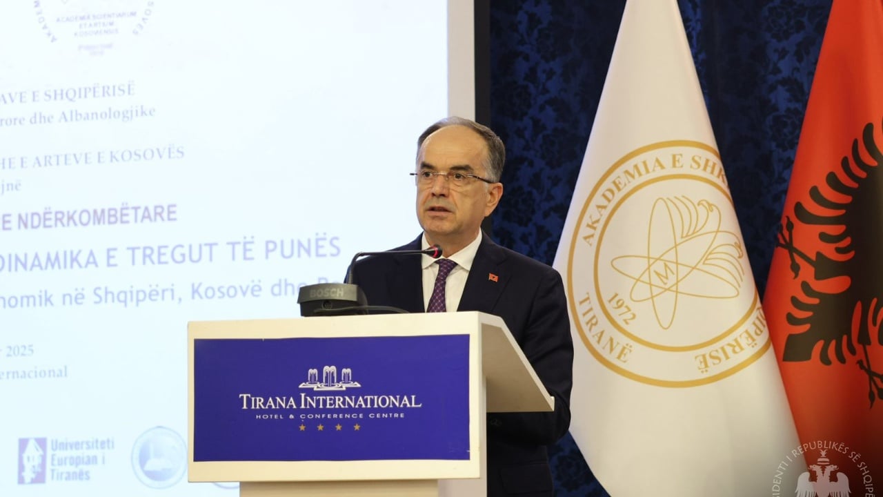 Presidenti Begaj ngre alarmin për krizën demografike: Ndryshimet e pritshme prekin sigurinë, familjen dhe mirëqenien sociale