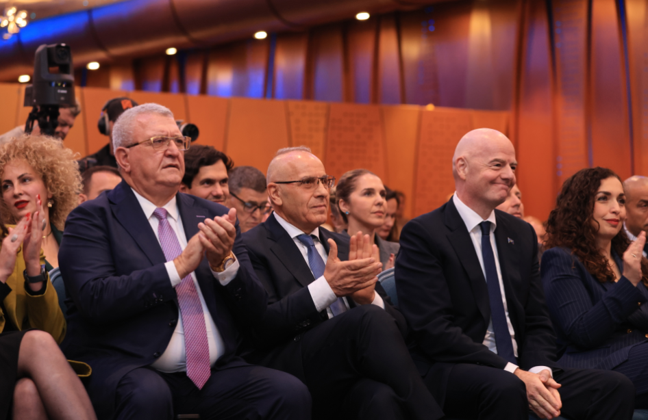 Presidenti Duka merr pjesë në ceremoninë e dekorimit të Presidentit të FIFA-s, Gianni Infantino, në Prishtinë