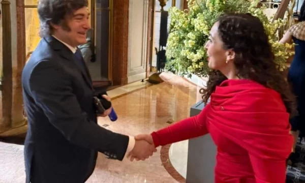 Pritja nga Trump, takimi i presidentit Javier Miliei me Vjosa Osmanin nxit polemika në Argjentinë
