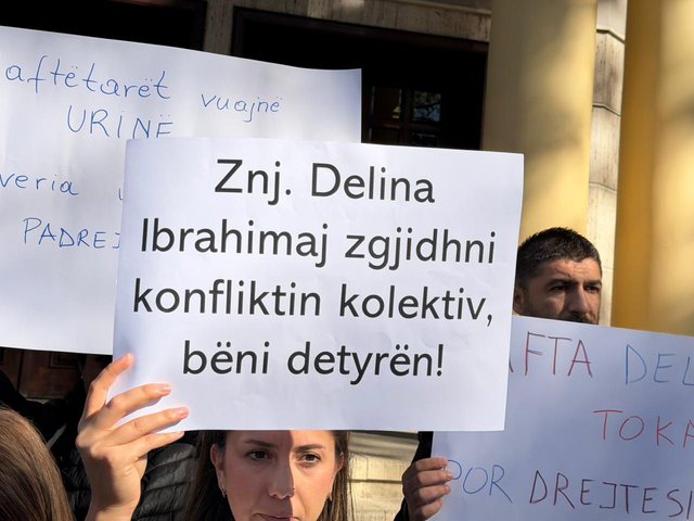 Protestë para Ministrisë së Ekonomisë, minatorët e Spaçit kërkojnë të drejta sindikale dhe siguri në punë