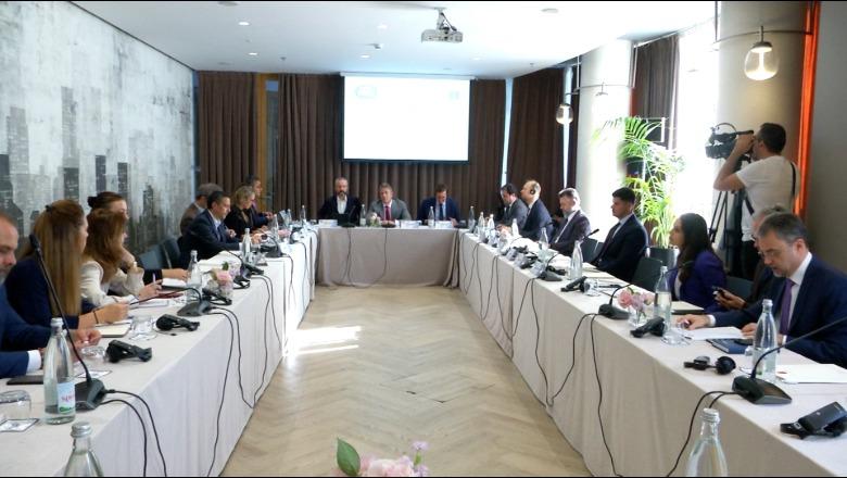 PS e PD përplasen për Reformën Zgjedhore, Gjiknuri dhe Bylykbashi akuza të forta ndaj njëri-tjetrit, Komisioni…