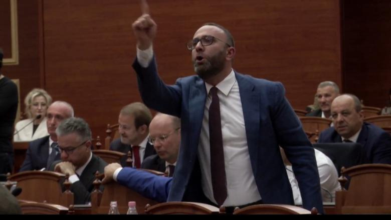 PS kërkoi përjashtimin e Bardhit nga Kuvendi me 30 ditë, të hënën mblidhet Komisioni i Etikës