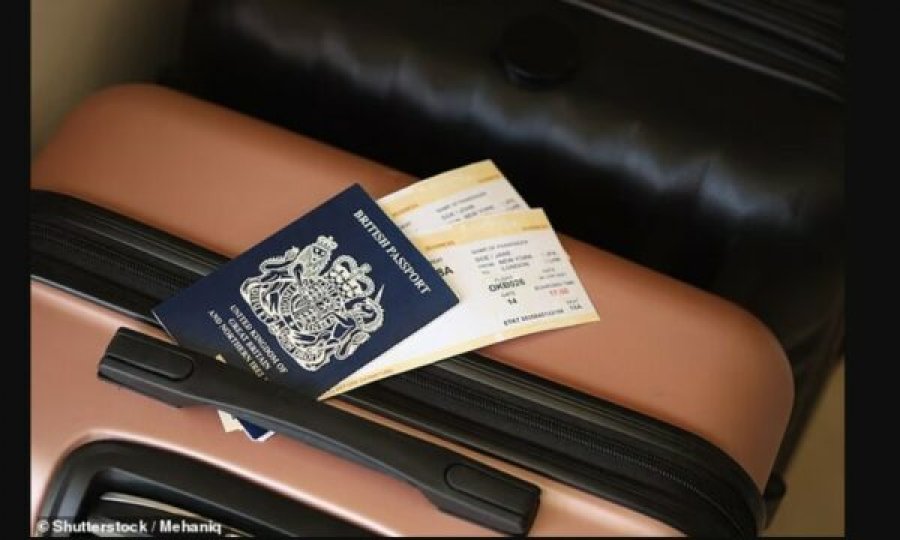 Pse nuk lejohet të visheni bardhë kur bëni foton e pasaportës