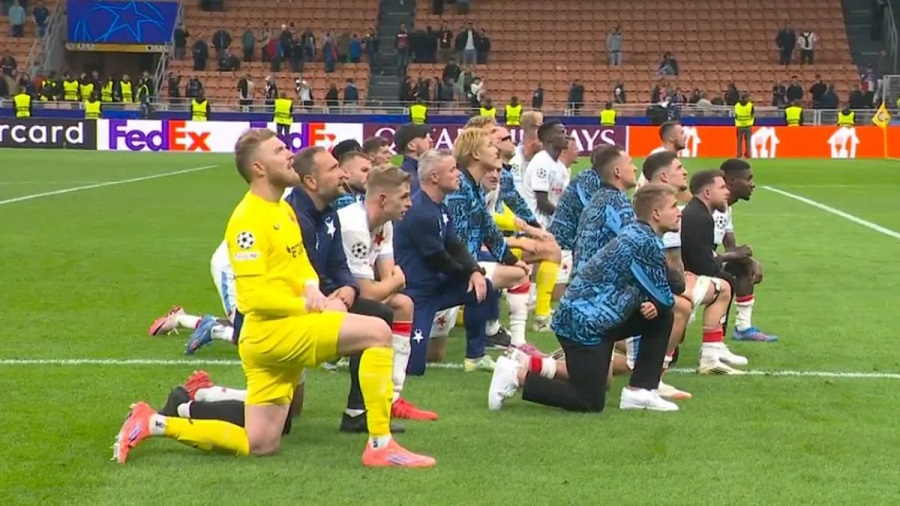 Pse Slavia Prague u gjunjëzua para tifozëve të saj, mbas humbjes 3-0 ndaj Interit në Champions