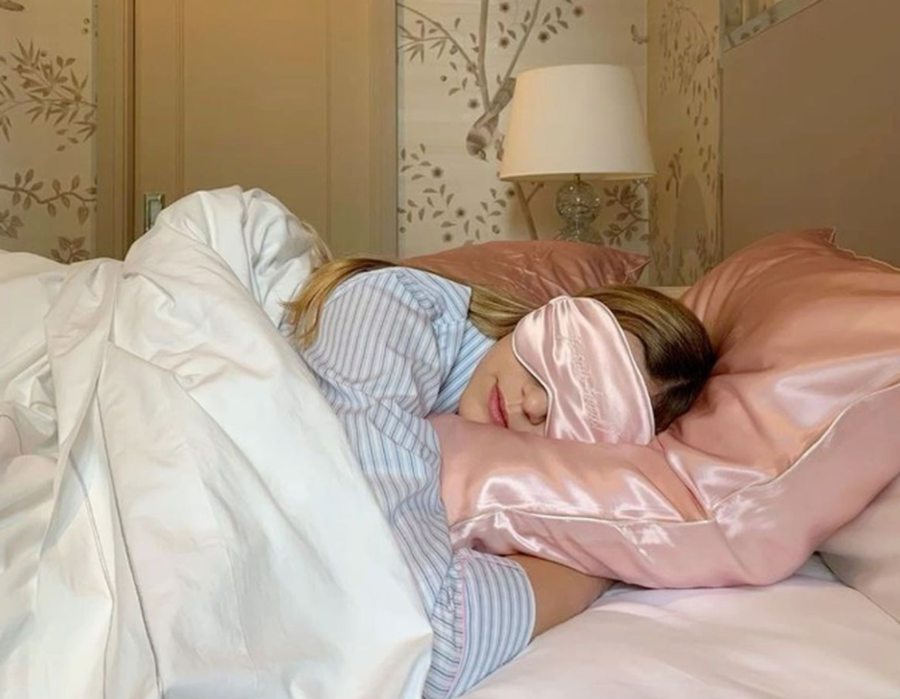 Pse tetori është muaji ideal për rregulluar punët me ‘gjumin’