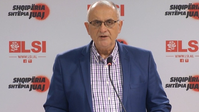 Qesharak deri në dhimbje/ Ironia e Vasilit: Me këtë hajdutëri, anëtarësimi në BE, pse jo që në Krishtlindjet e 2025