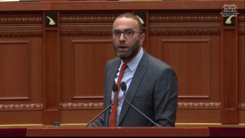 Quajti Peleshin “të paaftë”, Komisioni i Etikës vendos sot nëse do ta përjashtojë Bardhin për 30 ditë