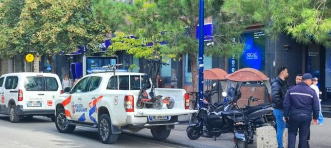 Qytetarët të revoltuar për ndalimin e përdorimit të monopatinave: Nuk jemi informuar